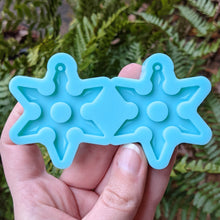 Load image into Gallery viewer, Throwing Star & Kunai Knife Earring Molds