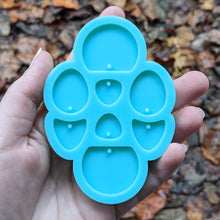 Load image into Gallery viewer, Petals Abstract Mold