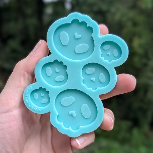 Skull Stud Set