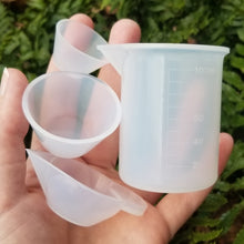 Load image into Gallery viewer, Silicone Mixing Cups for Epoxy Resin